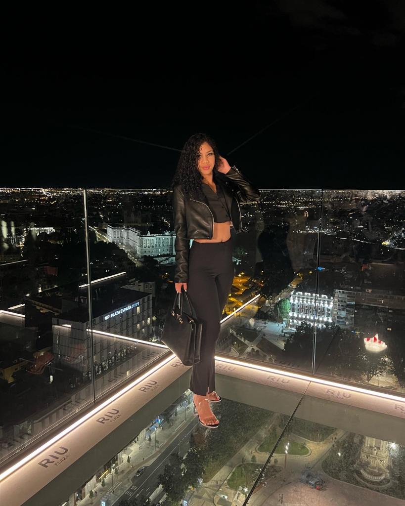 Chica busca chico en La Coruña: 