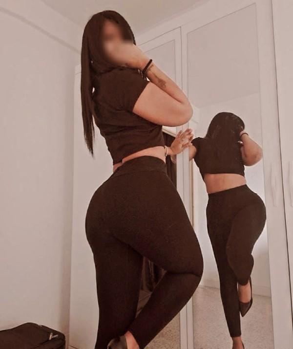 Chica busca chico en Cádiz: 