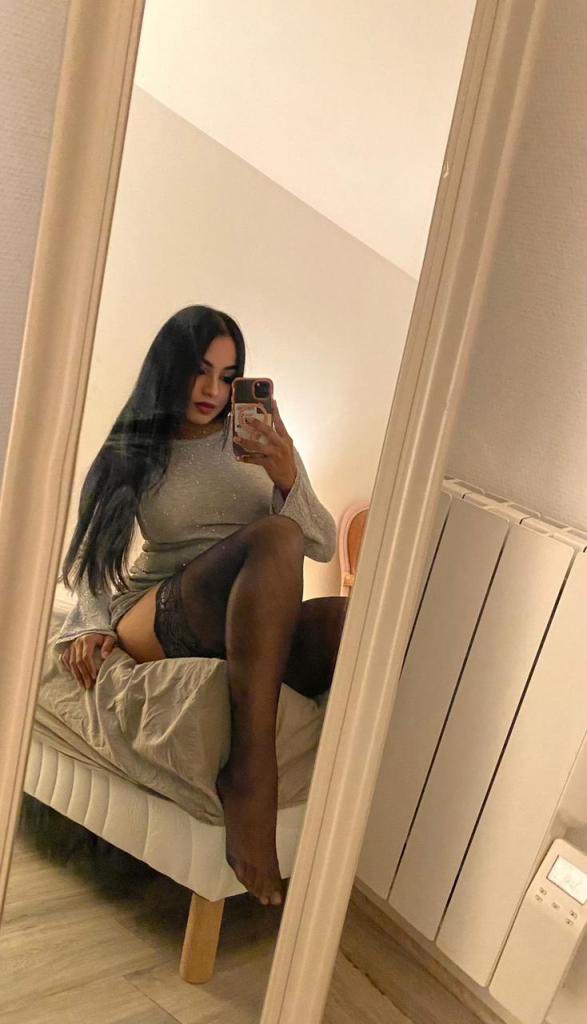 Chica busca chico en Murcia: Chica busca chico