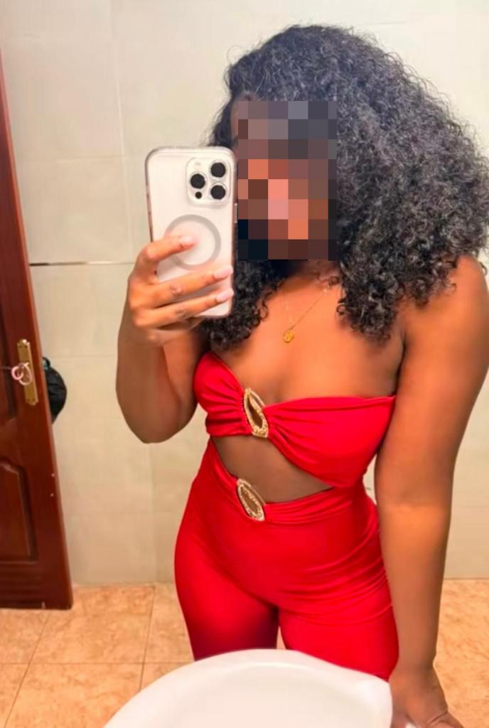 634047387: Chica busca chico en Sevilla