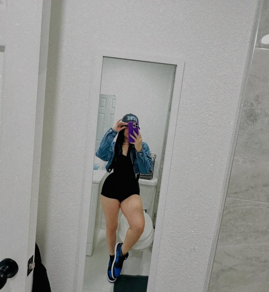 Chica busca chico en Huesca: 