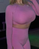 671498141: Chica busca chico en Barcelona