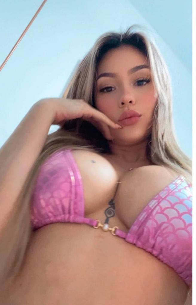 Chica busca chico en Málaga: Chica busca chico