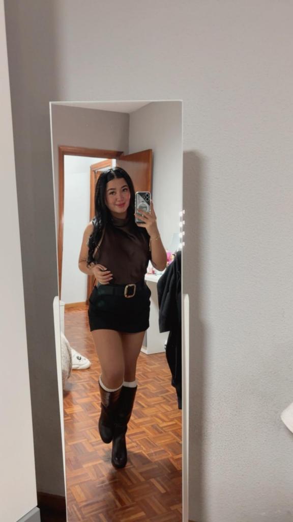 Chica busca chico en Almería: 