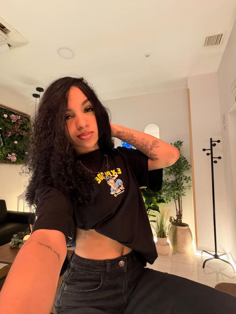 Chica busca chico en Valencia: Chica busca chico