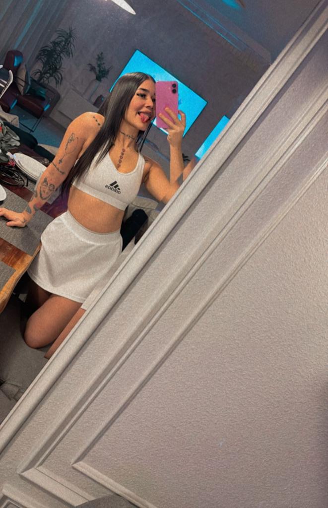 602113170: Chica busca chico en Barcelona