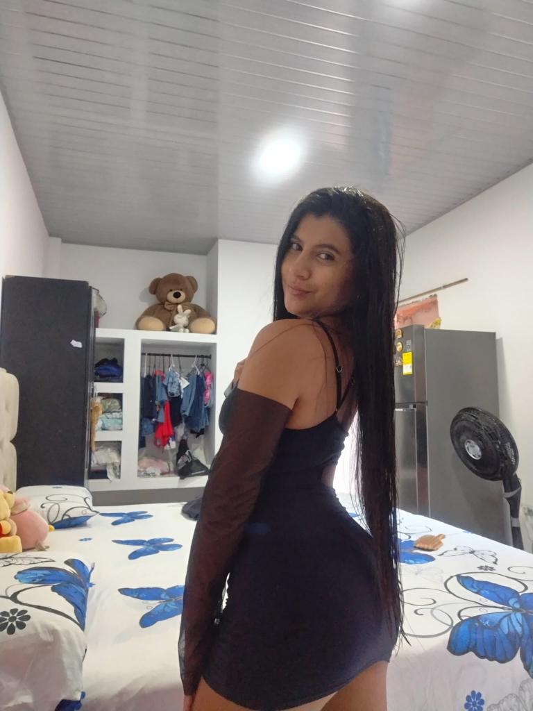 614853365: Chica busca chico en Almería