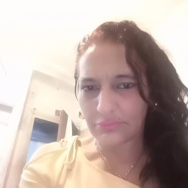 745047636: Chica busca chico en Huelva