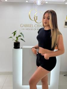 687038875: Transexual en Tenerife
