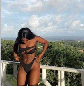623549957: Chica busca chico en Barcelona