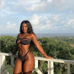 623549957: Chica busca chico en Barcelona