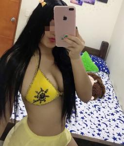 631049670: Chica busca chico en Navarra