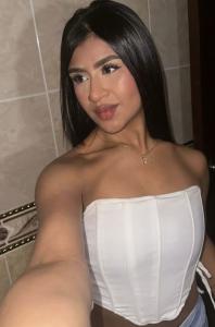 604195677: Chica busca chico en La Coruña