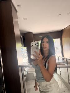 647162929: Chica busca chico en Murcia