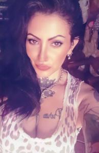 647661721: Chica busca chico en Badajoz