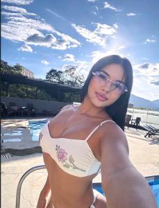 643390267: Chica busca chico en Málaga