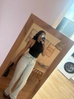 605983323: Chica busca chico en Sevilla