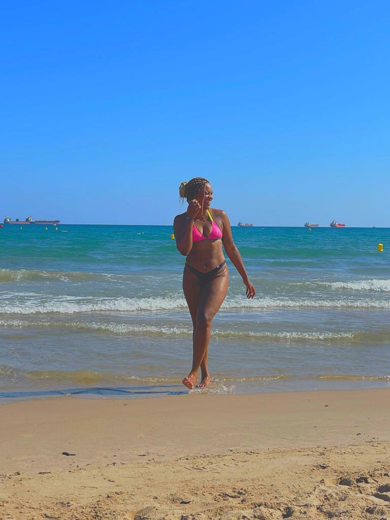 652221457: Chica busca chico en Tarragona