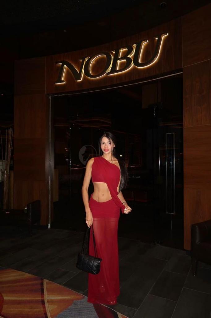 643284725: Chica busca chico en Ibiza