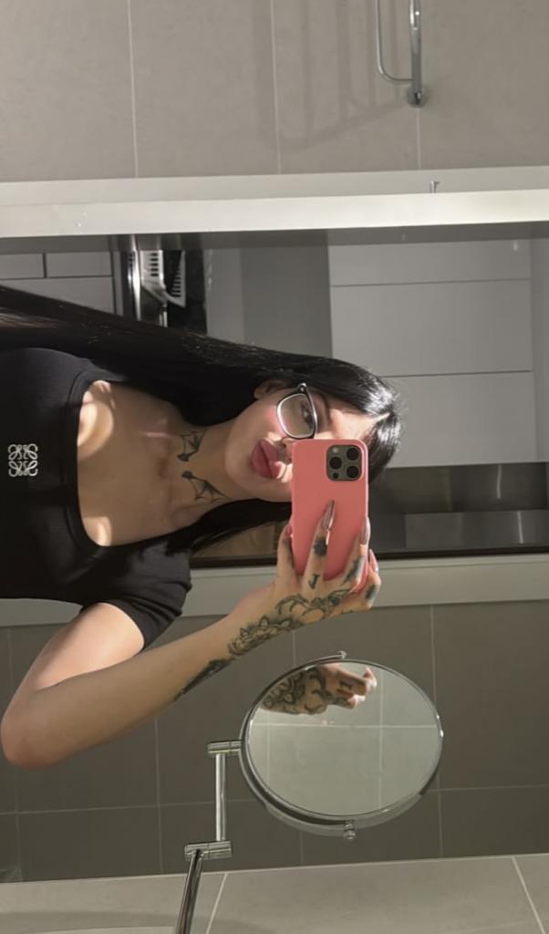 672162628: Transexual en La Coruña