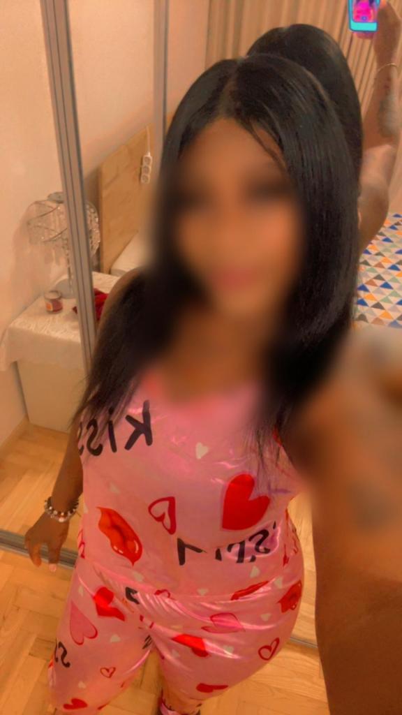 Chica busca chico en Jaén: 