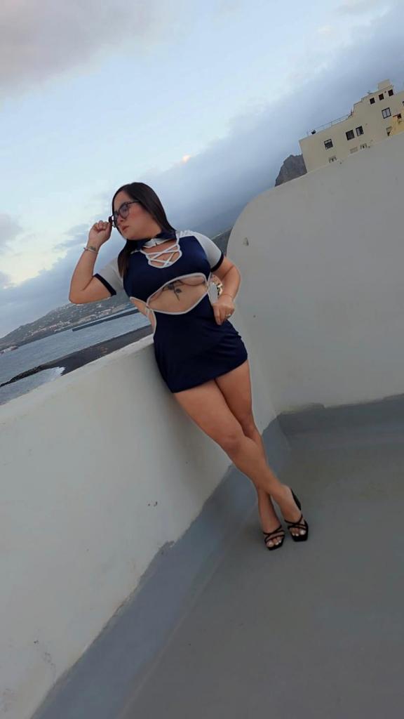 Chica busca chico en Tenerife: 