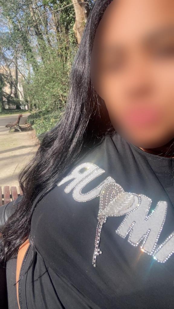 Chica busca chico en Pontevedra: 