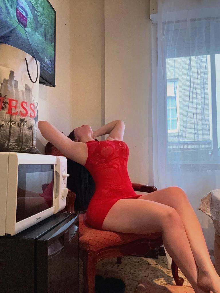 641858262: Chica busca chico en Madrid