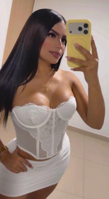 Chica busca chico en Ibiza: 