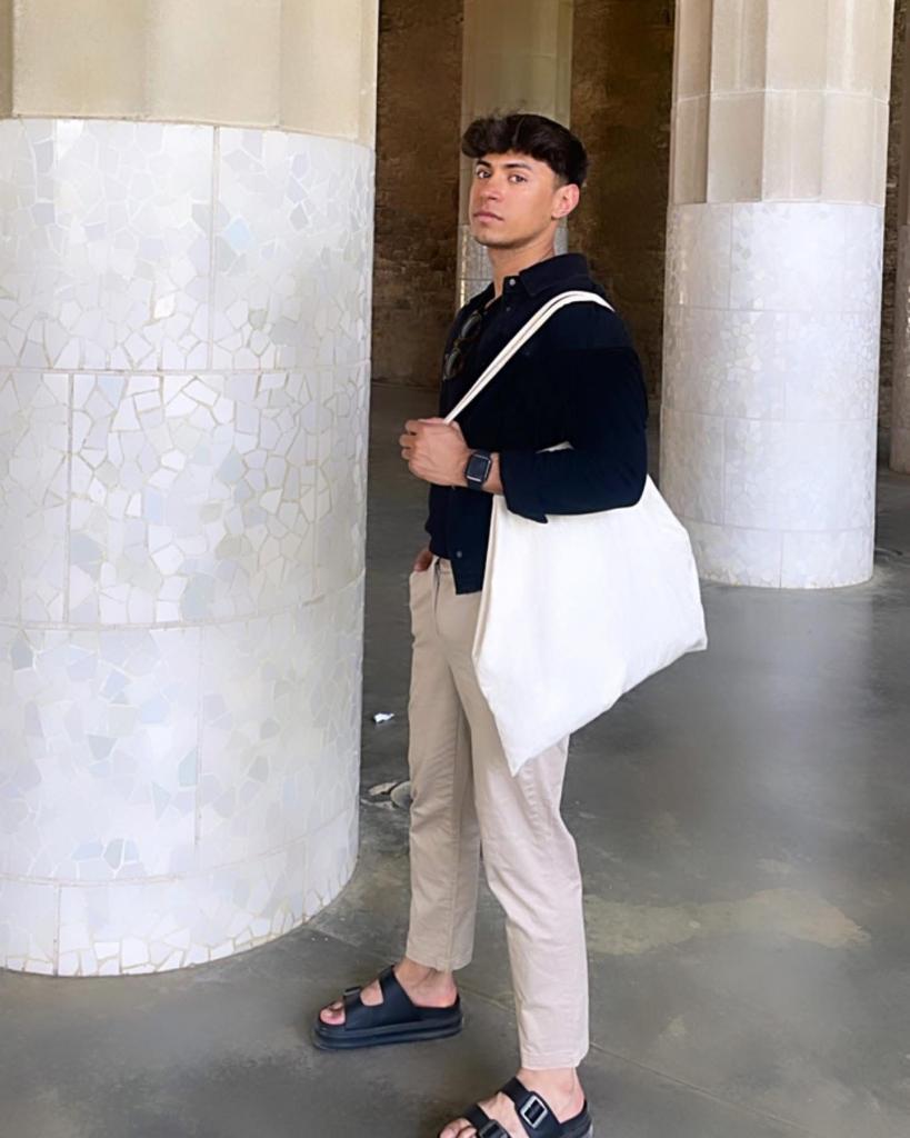 691717868: Chica busca chico en Barcelona