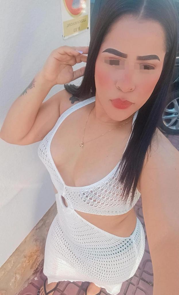 Chica busca chico en Ibiza: 