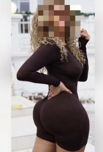 613706644: Chica busca chico en Gerona