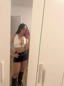 633773175: Chica busca chico en Tenerife
