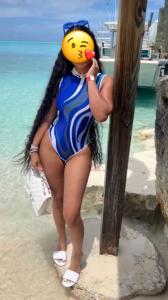 617976144: Chica busca chico en Barcelona