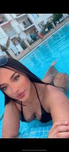 607407693: Chica busca chico en Málaga