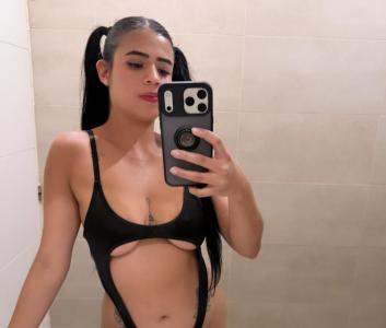 613479262: Chica busca chico en Barcelona