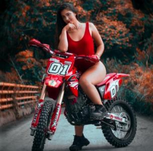 612486134: Chica busca chico en Almería