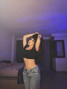 664507550: Chica busca chico en Mallorca