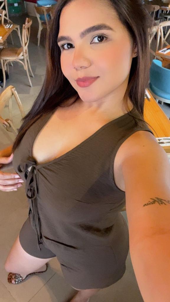 Chica busca chico en Alicante: Chica busca chico