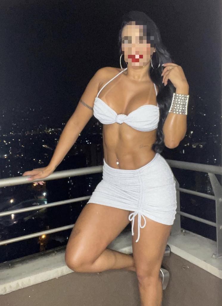 Chica busca chico en Lérida: 