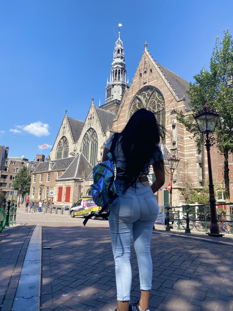 643517460: Chica busca chico en Toledo