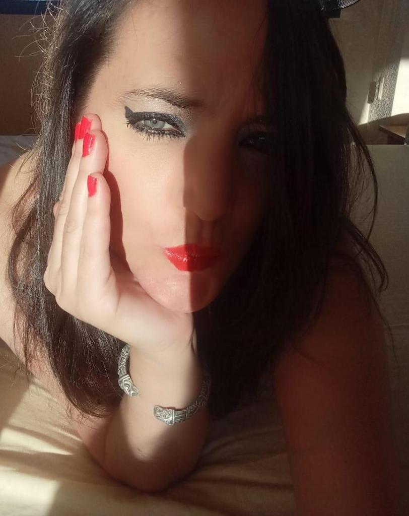Chica busca chico en Madrid: 