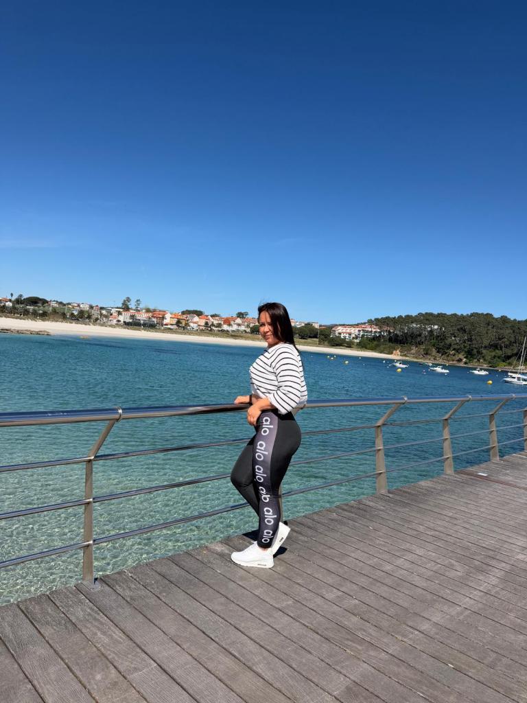 611001348: Chica busca chico en Cantabria