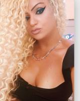 697393245: Chica busca chico en Valencia