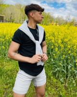 691717868: Chica busca chico en Barcelona