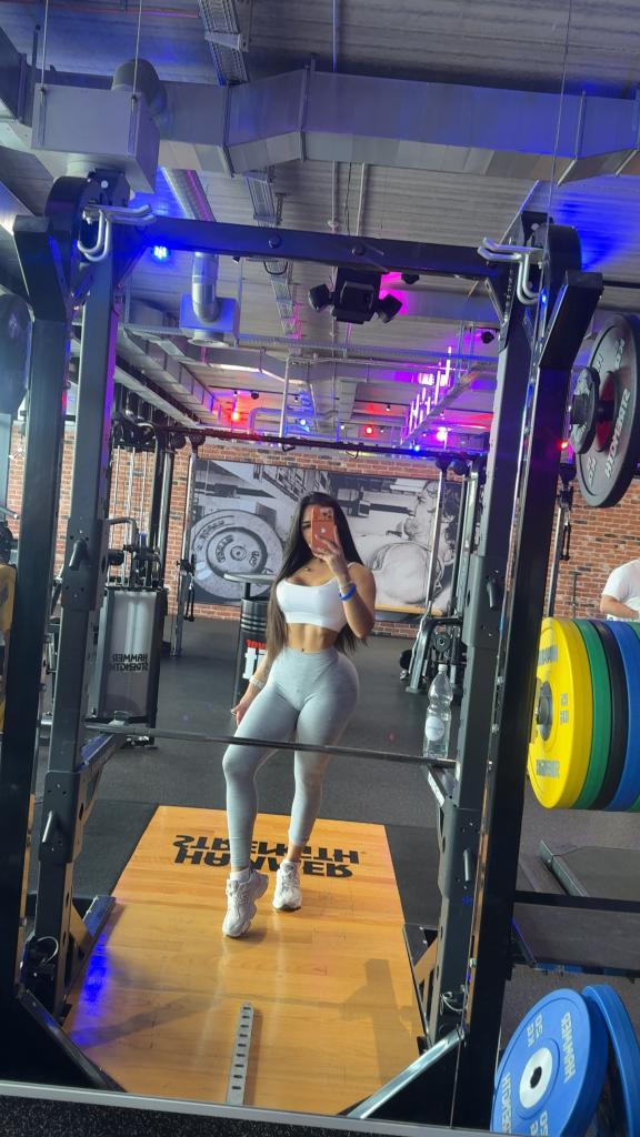 Chica busca chico en Barcelona: 