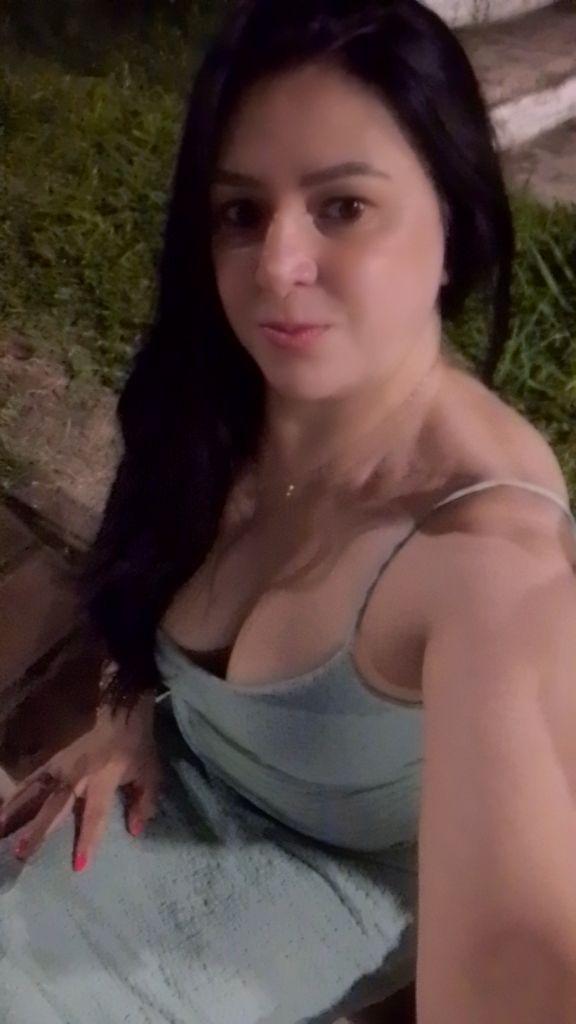 Chica busca chico en Granada: 
