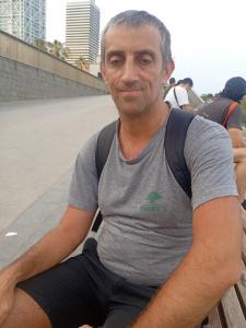 617510477: Chico busca chica en Barcelona