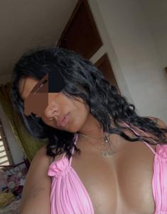 631486868: Chica busca chico en Barcelona