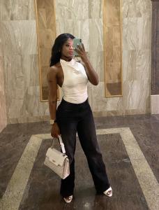 635828745: Chica busca chico en Almería